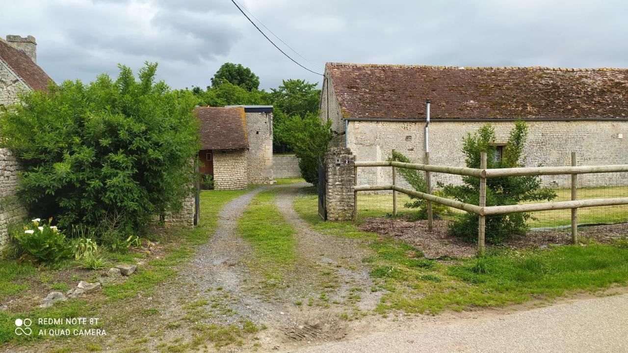 La Maison De Ners Pertheville-Ners Esterno foto